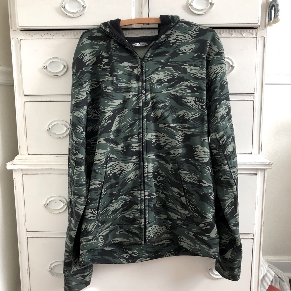 Men’s North Face Jacket